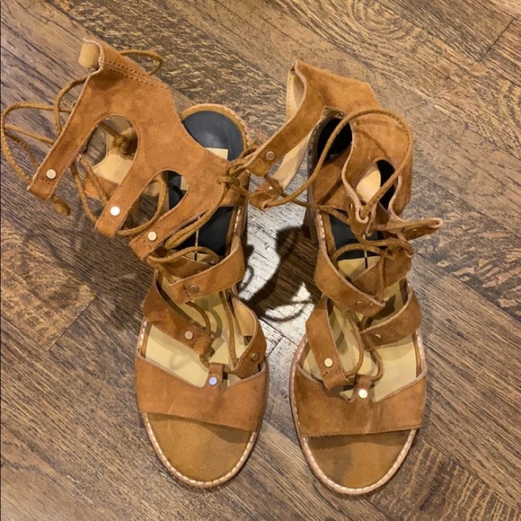 Dolce Vita Lyndon Lace Up Sandal - Picture 4 of 8